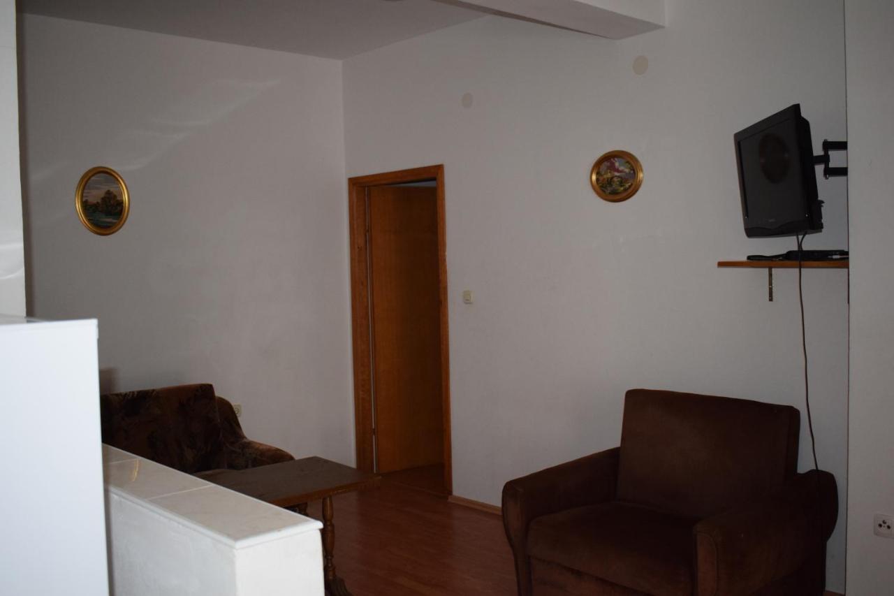 Apartments Loina Novalja Extérieur photo