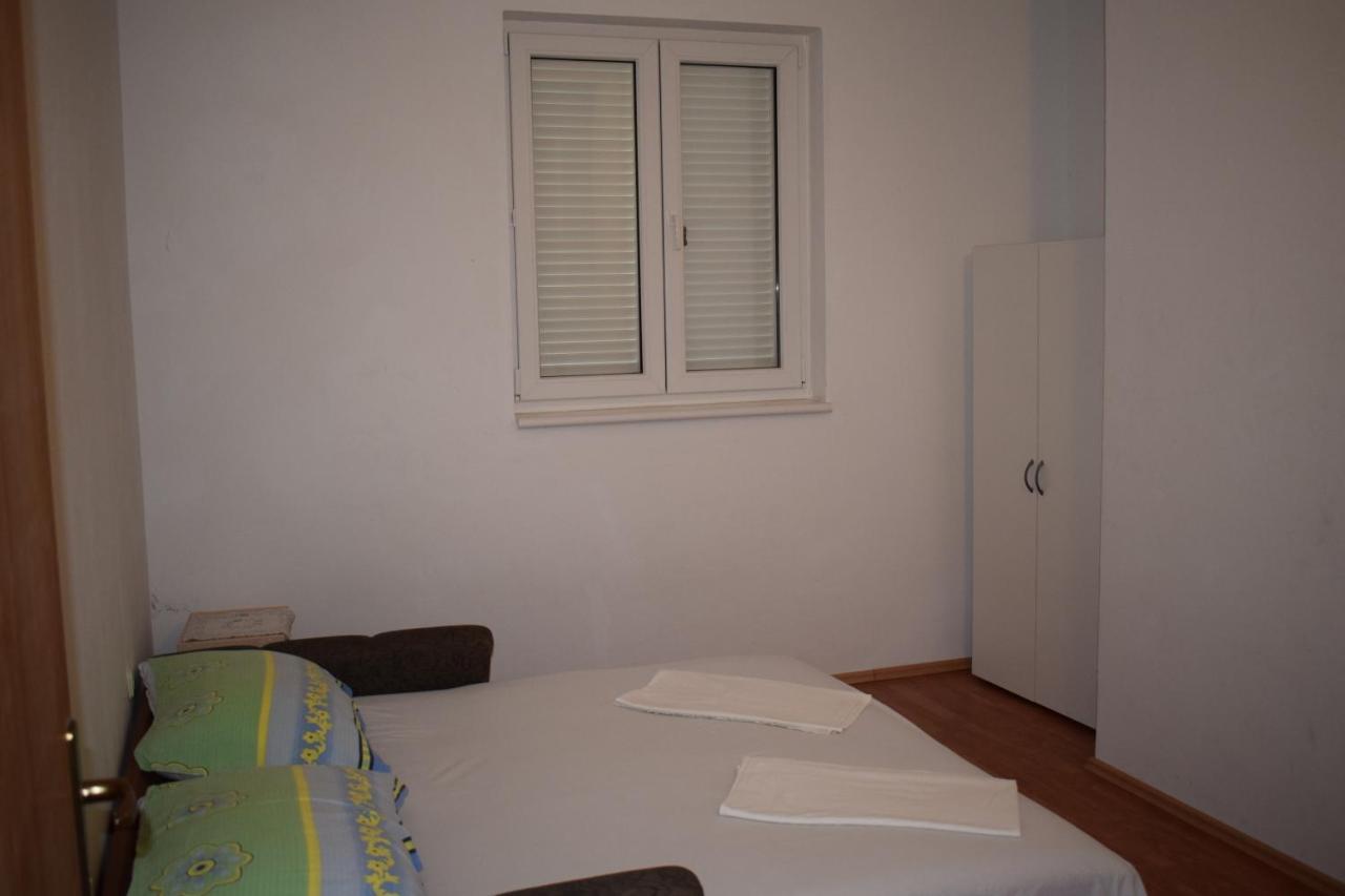 Apartments Loina Novalja Extérieur photo